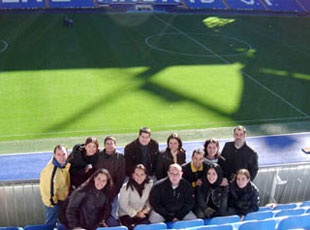 Alumnos latinoamericanos en el Estadio Santiago Bernabeu. Madrid