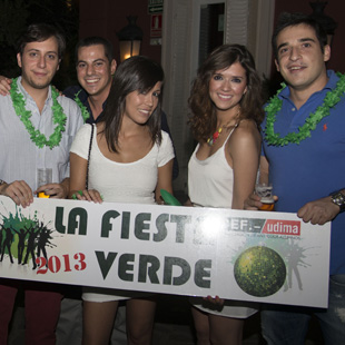 Alumnos en la fiesta de la ACEF